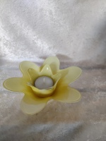 gele_waxinelichthouder_bloemvorm-1