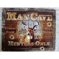 metalen_wandborden_tekst_man_cave_hunters_only