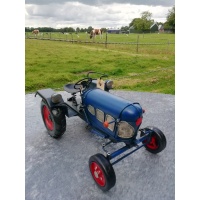 tractor-blauw-2
